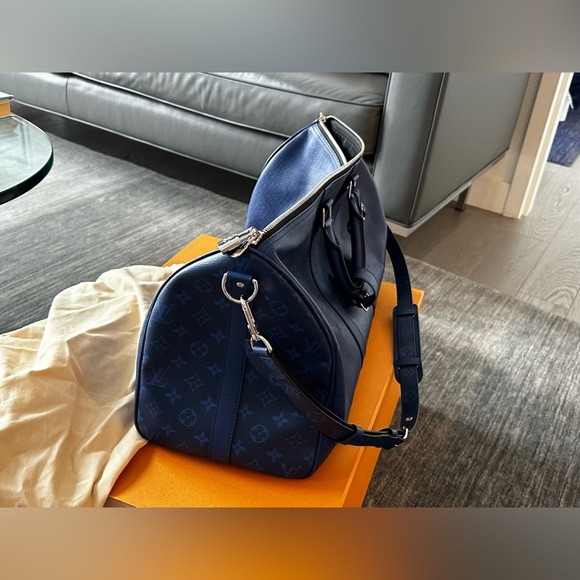 Louis Vuitton Duffle - Picture 3 of 6